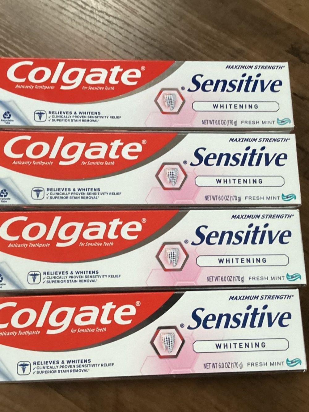 Colgate Sensitive Whitening Toothpaste 6oz Fresh Mint Gel Pack of 4 NEW